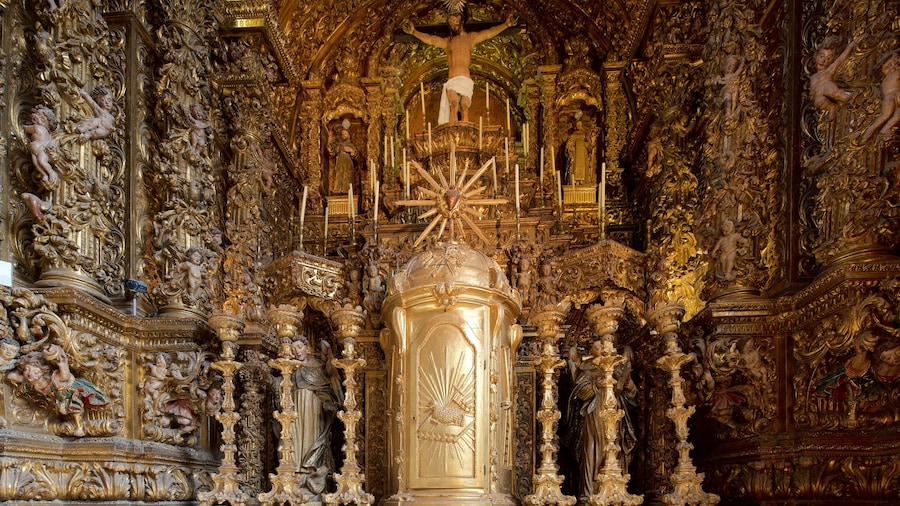 Aveiro which includes heritage elements, religious aspects and a church or cathedral