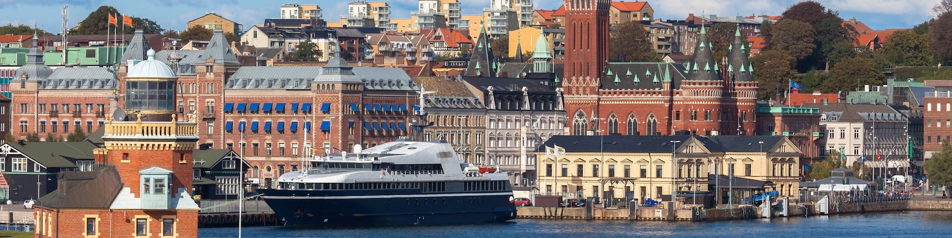 Helsingborg showing cruising, a city and a bay or harbor