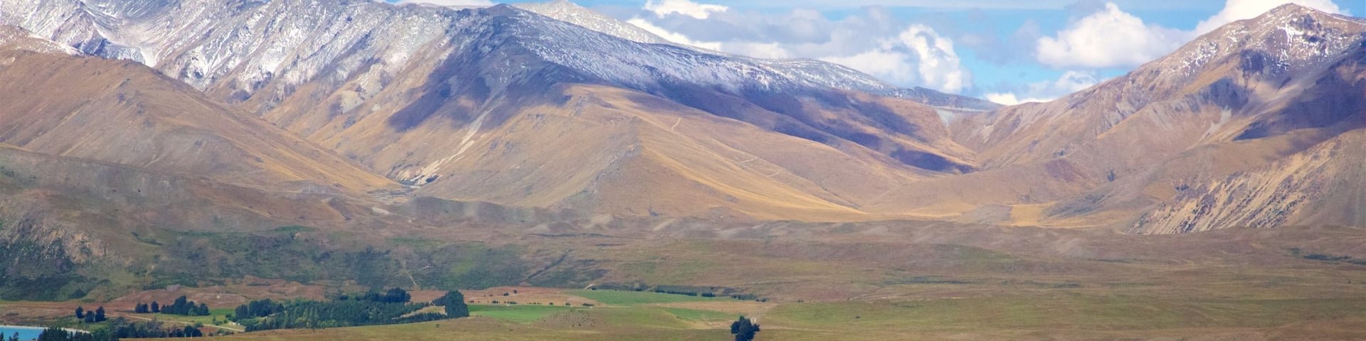 Mount John Observatory showing landscape views, a river or creek and tranquil scenes