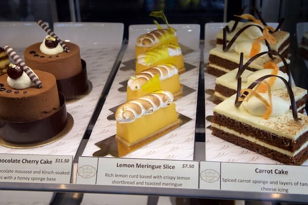 Makana Confections which includes food and interior views