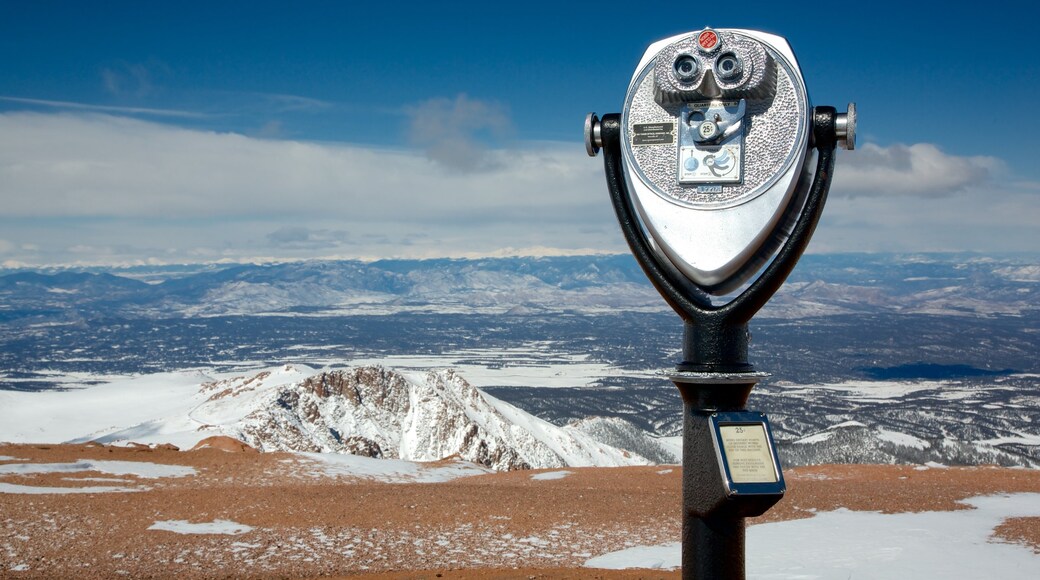 Pikes Peak que incluye nieve, vistas y vistas de paisajes