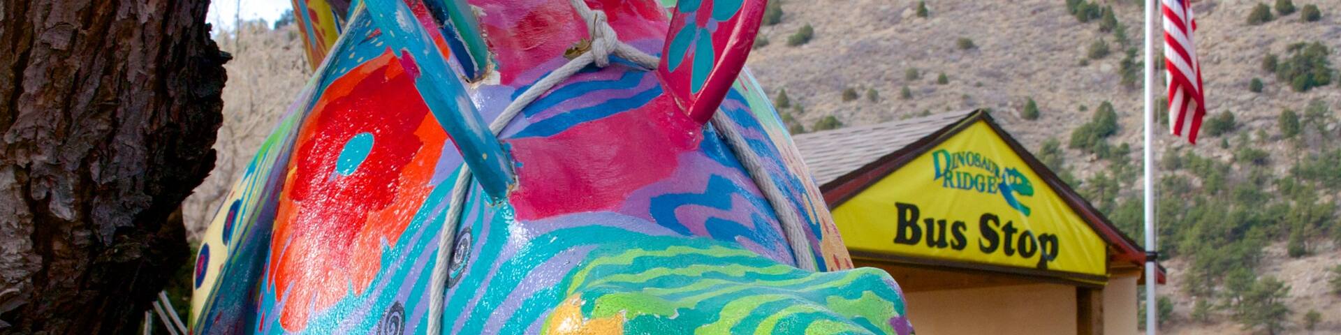 Dinosaur Ridge which includes outdoor art