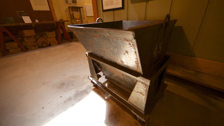 Western Museum of Mining and Industry which includes heritage elements and interior views