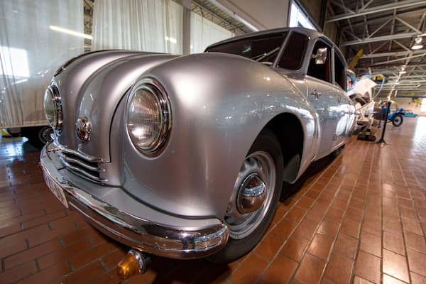Lane Motor Museum montrant vues intérieures