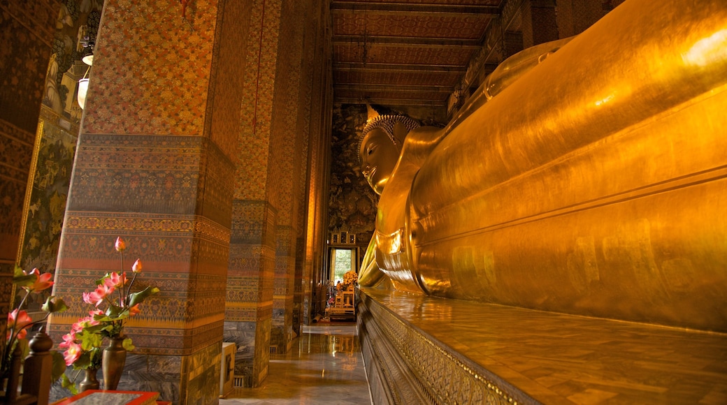 Wat Pho som inkluderar religiösa element, interiörer och ett tempel eller plats för dyrkan