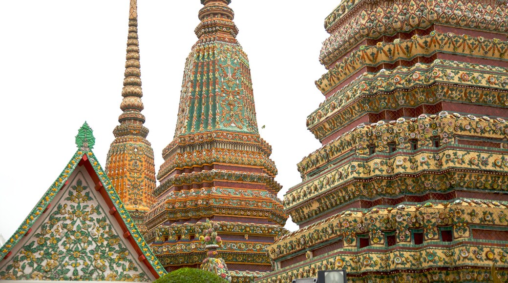 Wat Pho which includes heritage architecture and a temple or place of worship