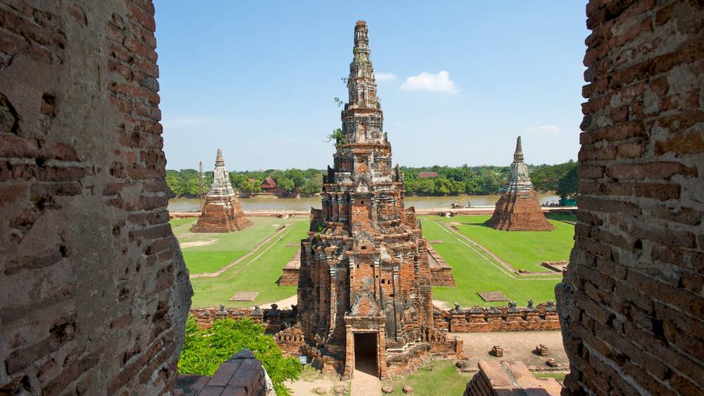 Ayutthaya which includes a temple or place of worship and heritage architecture