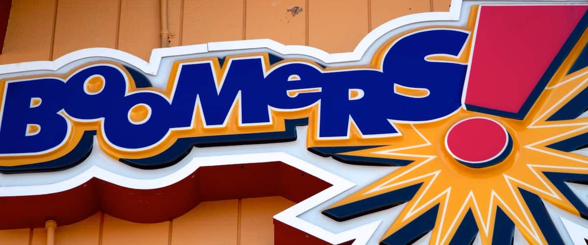 Boomers Fountain Valley showing signage