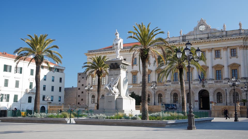 Sassari showing a statue or sculpture, a square or plaza and heritage elements