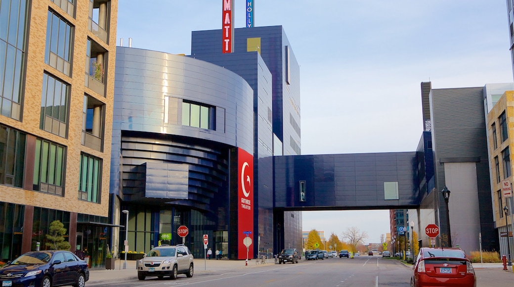 Guthrie Theater mostrando città