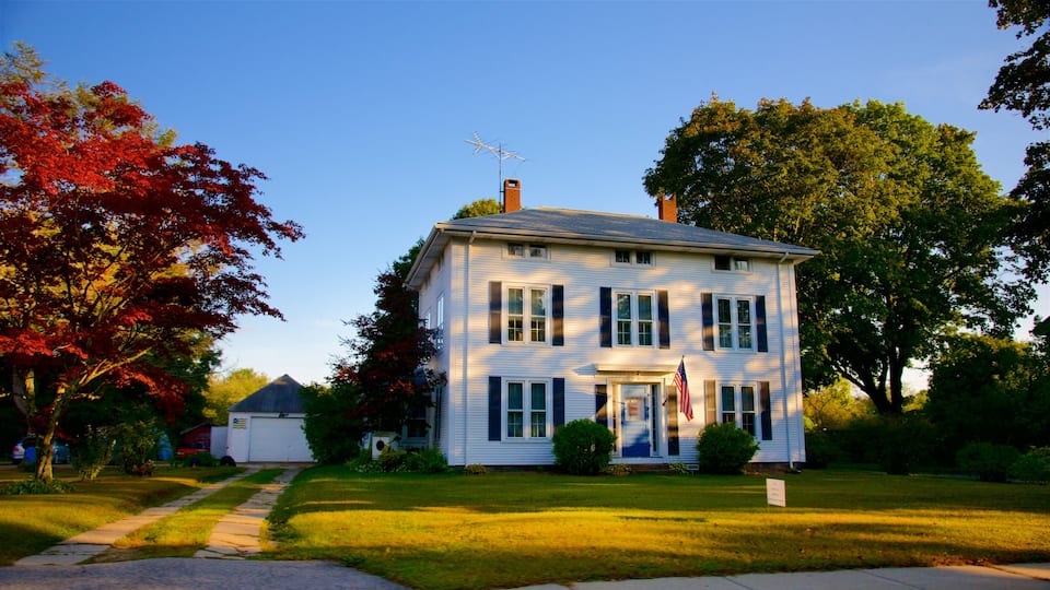 Rhode Island which includes a sunset and a house