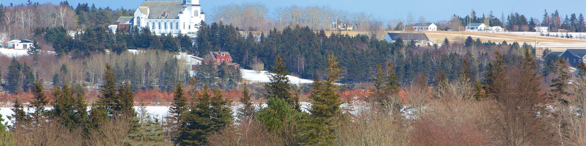 Prince Edward Island showing a small town or village and landscape views