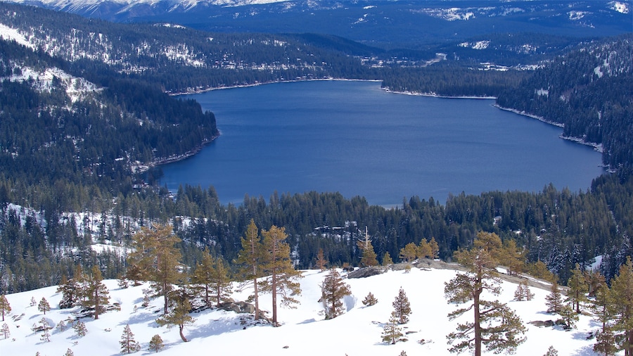 Tahoe National Forest showing a lake or waterhole, snow and tranquil scenes