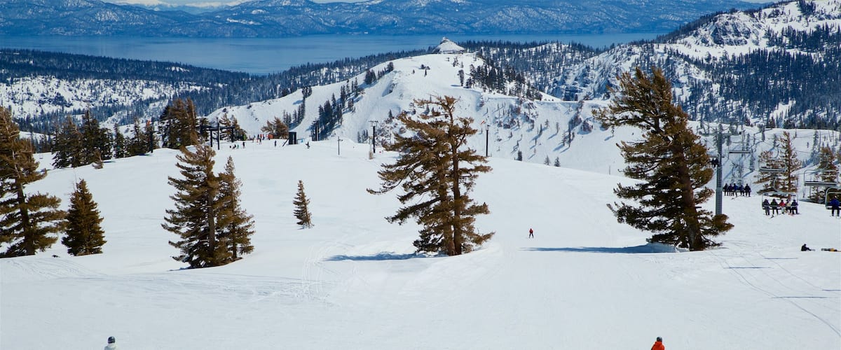 Squaw Valley Resort og byder på udsigt over landskaber, fredfyldte omgivelser og sne