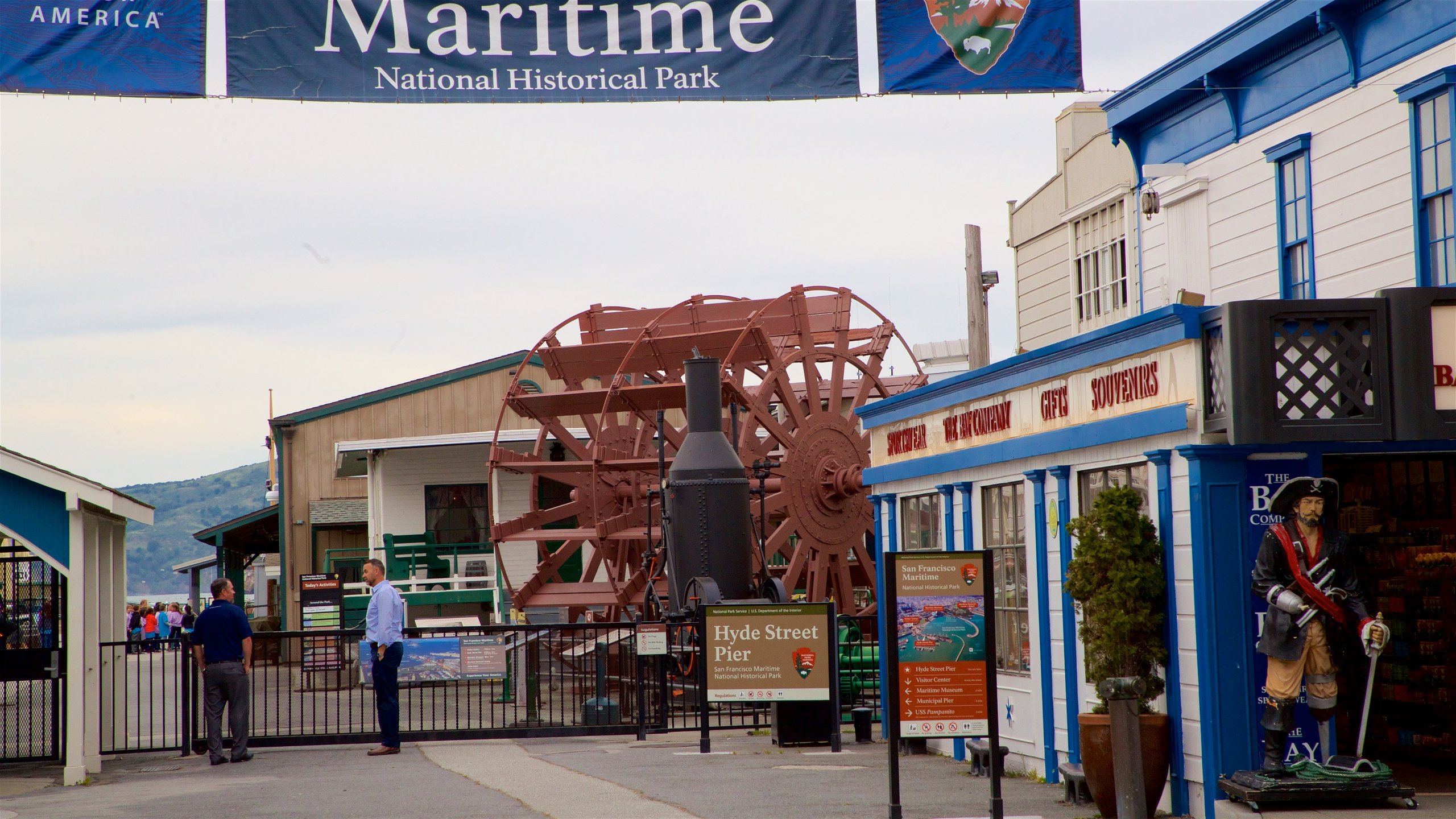 Ca san francisco fisherman wharf hi-res stock photography and