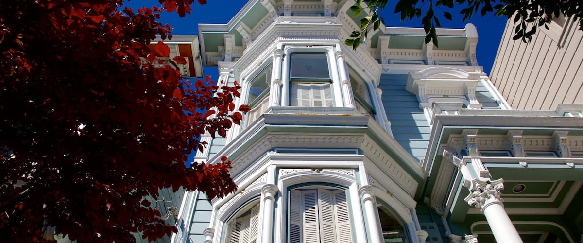 Pacific Heights featuring a house and heritage elements