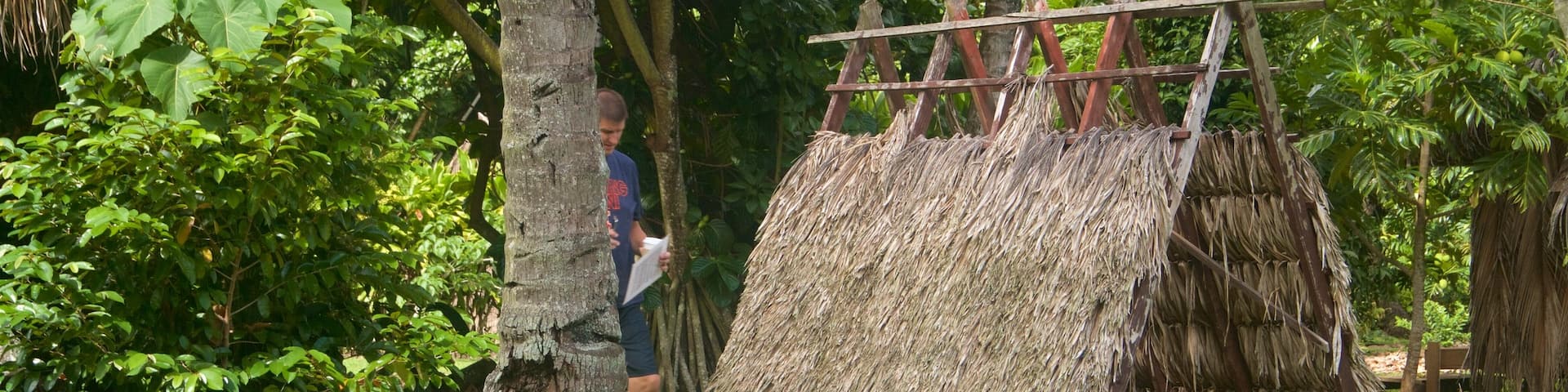 Kamokila Hawaiian Village which includes indigenous culture and a garden