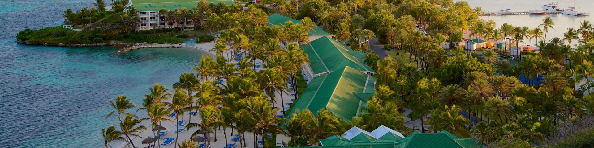 Baie de Mamora mettant en vedette panoramas, scènes tropicales et vues littorales