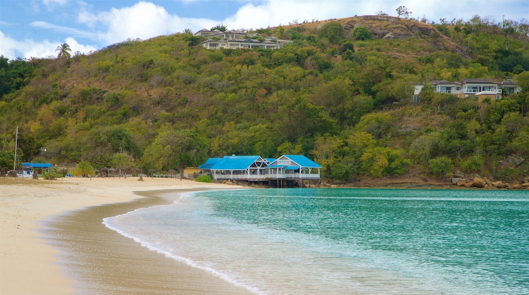 Deep Bay mit einem Sandstrand und allgemeine Küstenansicht