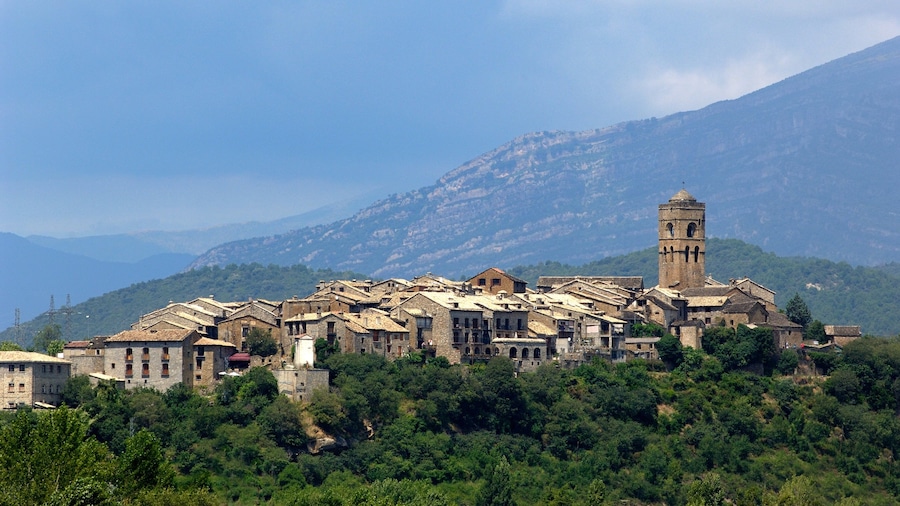 Huesca featuring tranquil scenes, landscape views and mountains