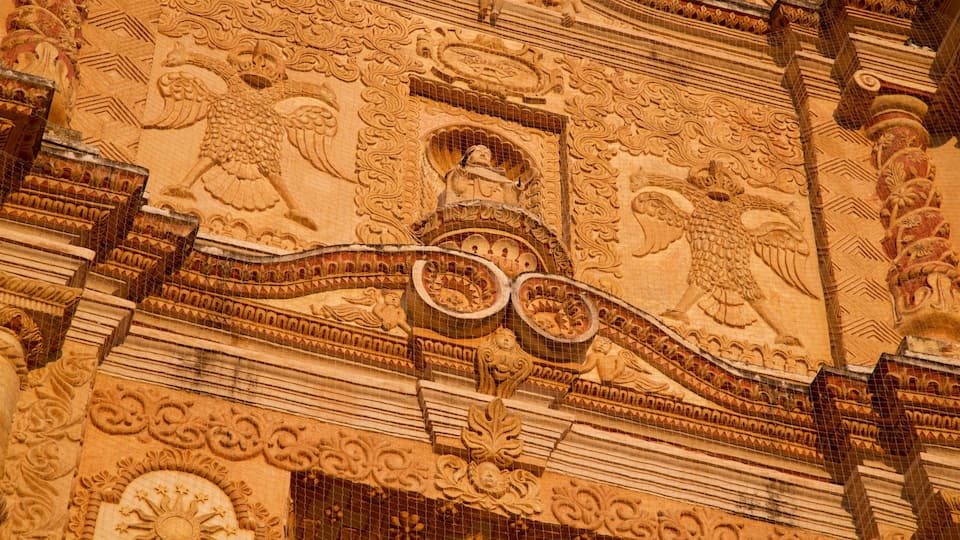 Templo de Santo Domingo joka esittää perintökohteet