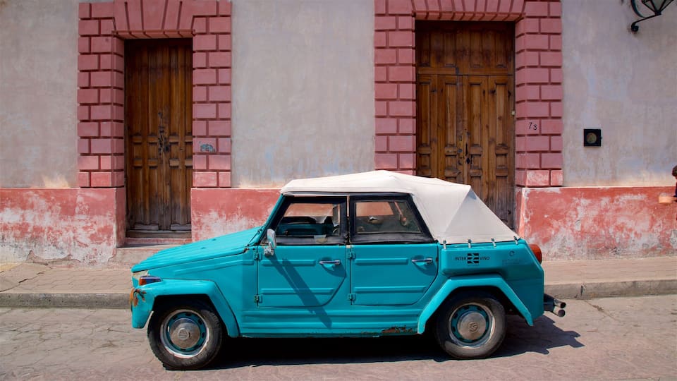 San Cristobal de las Casas which includes heritage elements