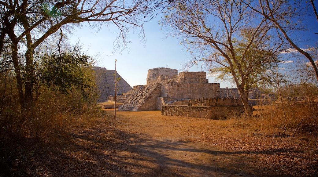 Ruinas mayas de Mayapán que incluye patrimonio de arquitectura