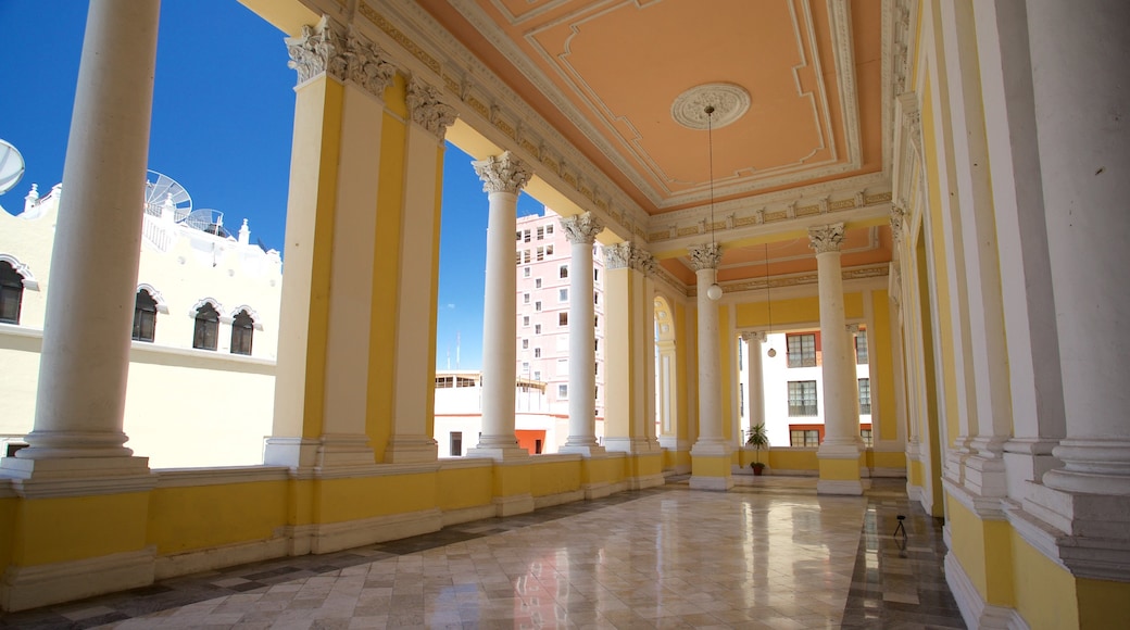 Teatro Peón Contreras mostrando vistas de interior y elementos patrimoniales