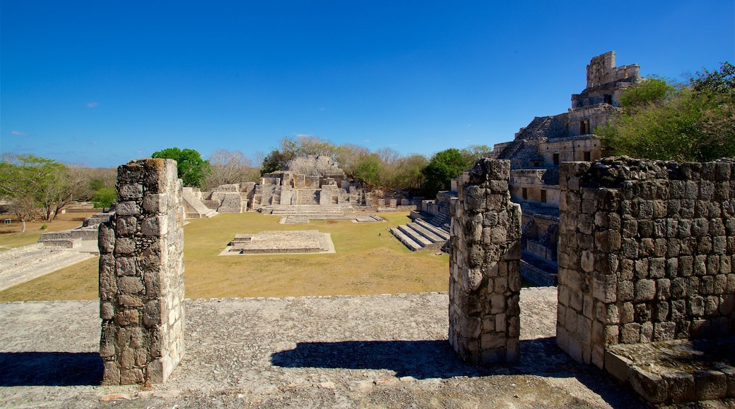 Ruinas de Edzna ofreciendo patrimonio de arquitectura, ruinas de edificios y elementos del patrimonio