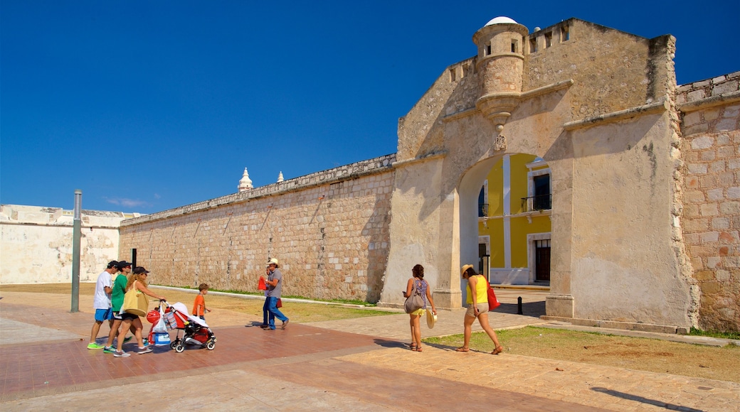 Puerta de Mar