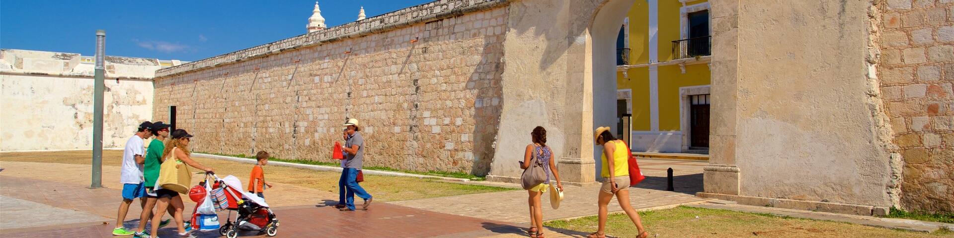 Sea Gate featuring heritage elements as well as a family