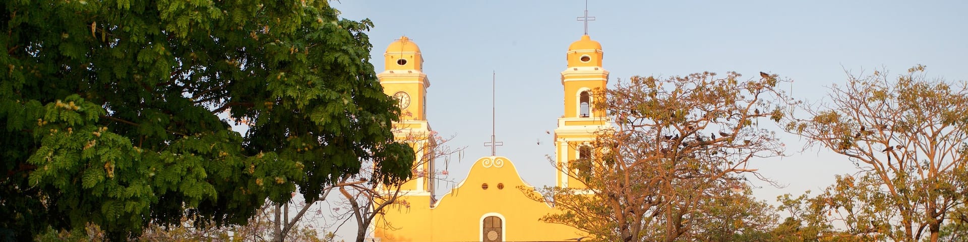 カルメンの聖母教会 どの含み 夕焼け, 庭園 と 教会あるいは大聖堂