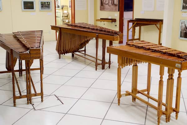 Museo de la Marimba som visar historiska element och interiörer