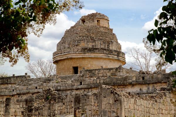 El Caracol フィーチャー 廃墟 と 遺跡