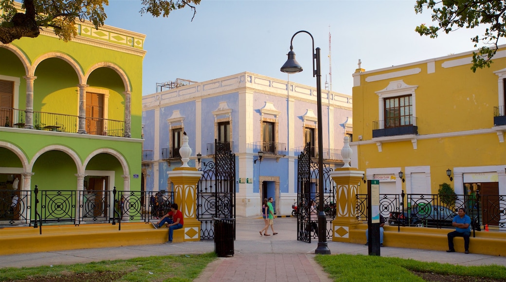 Campeche featuring a park