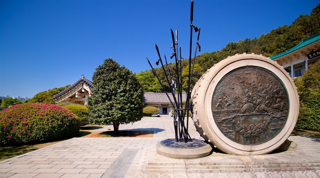 Chungnyeolsa featuring heritage elements, wild flowers and a garden