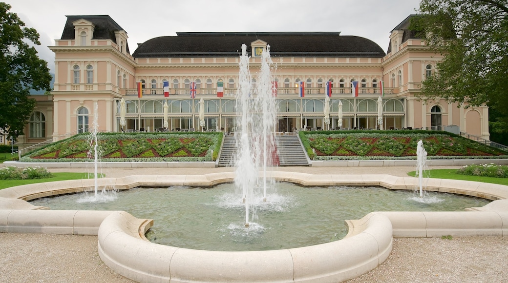 Kongress und TheaterHaus mostrando arquitetura de patrimônio, uma fonte e um parque