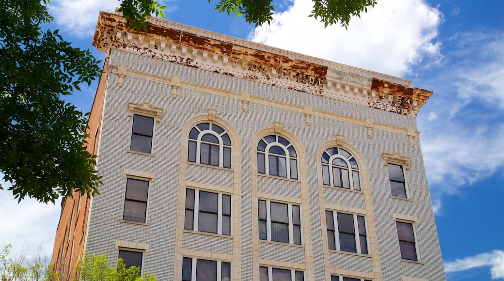Thomasville featuring heritage architecture