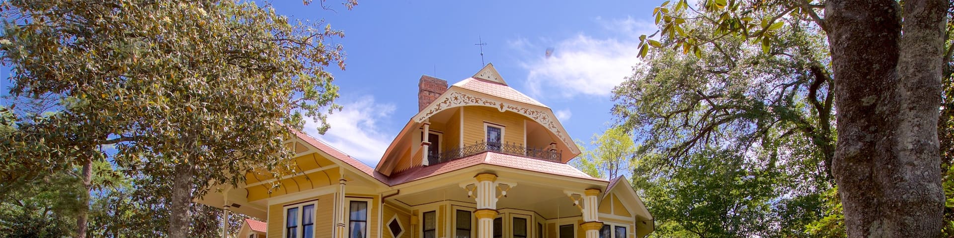 Lapham-Patterson House which includes a house and a fountain