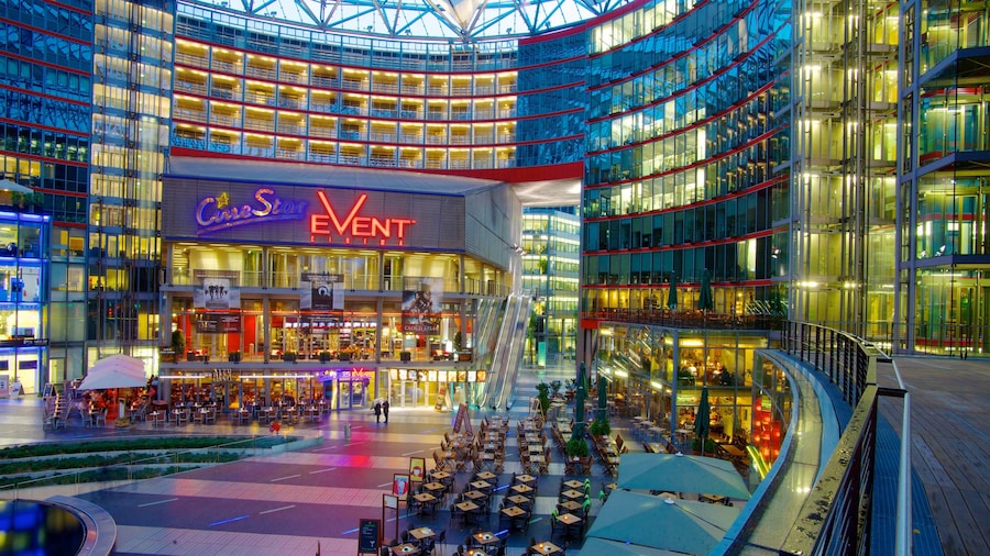 Potsdamer Platz welches beinhaltet Innenansichten, moderne Architektur und CBD