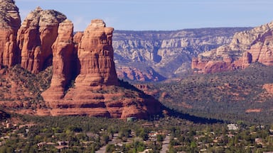 Sedona which includes landscape views and mountains