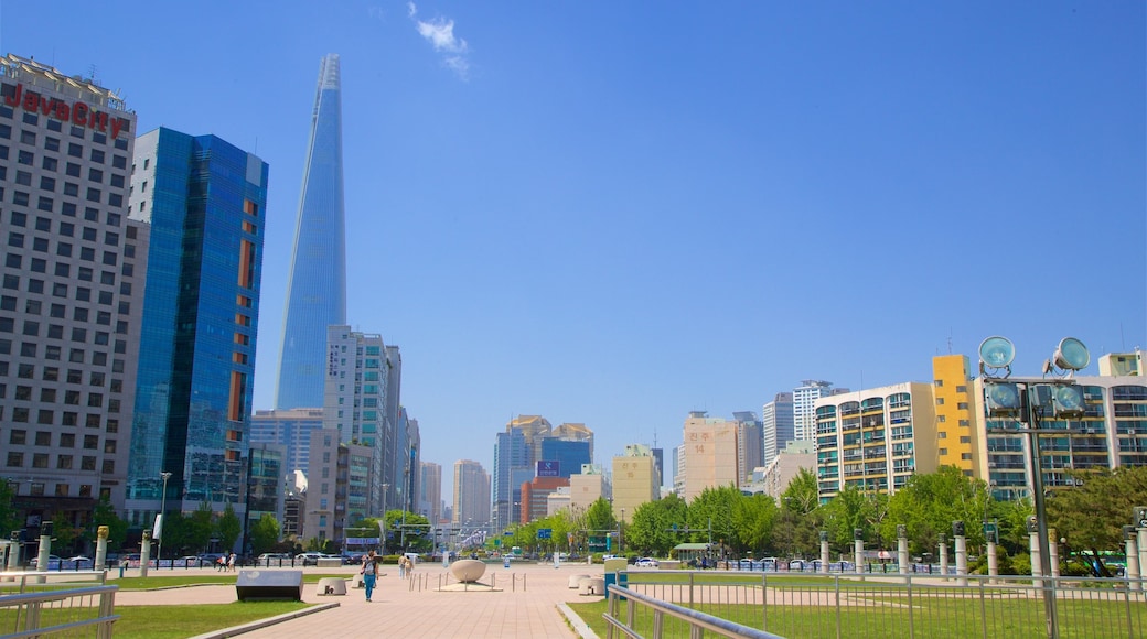 Olympisch Park bevat een stad, landschappen en een tuin