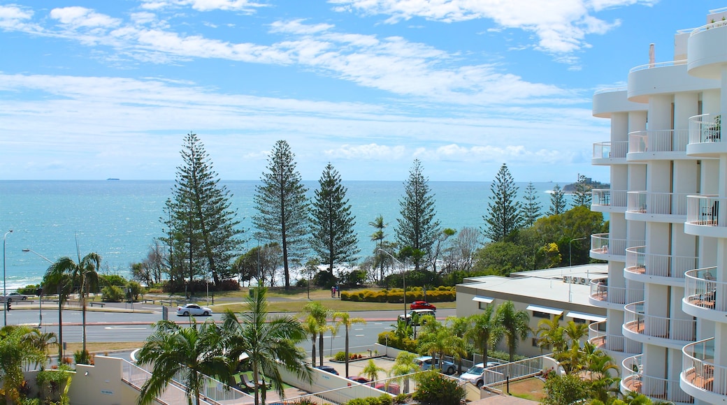 Mooloolaba which includes a coastal town and general coastal views