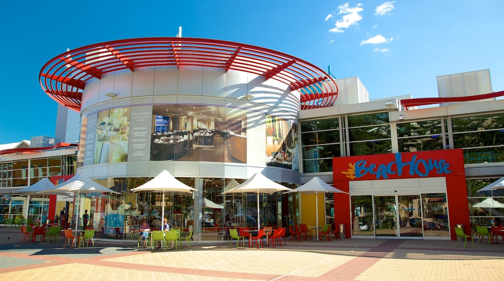 Glenelg featuring signage