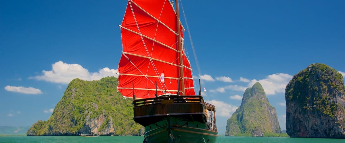 South Thailand which includes boating, general coastal views and tropical scenes