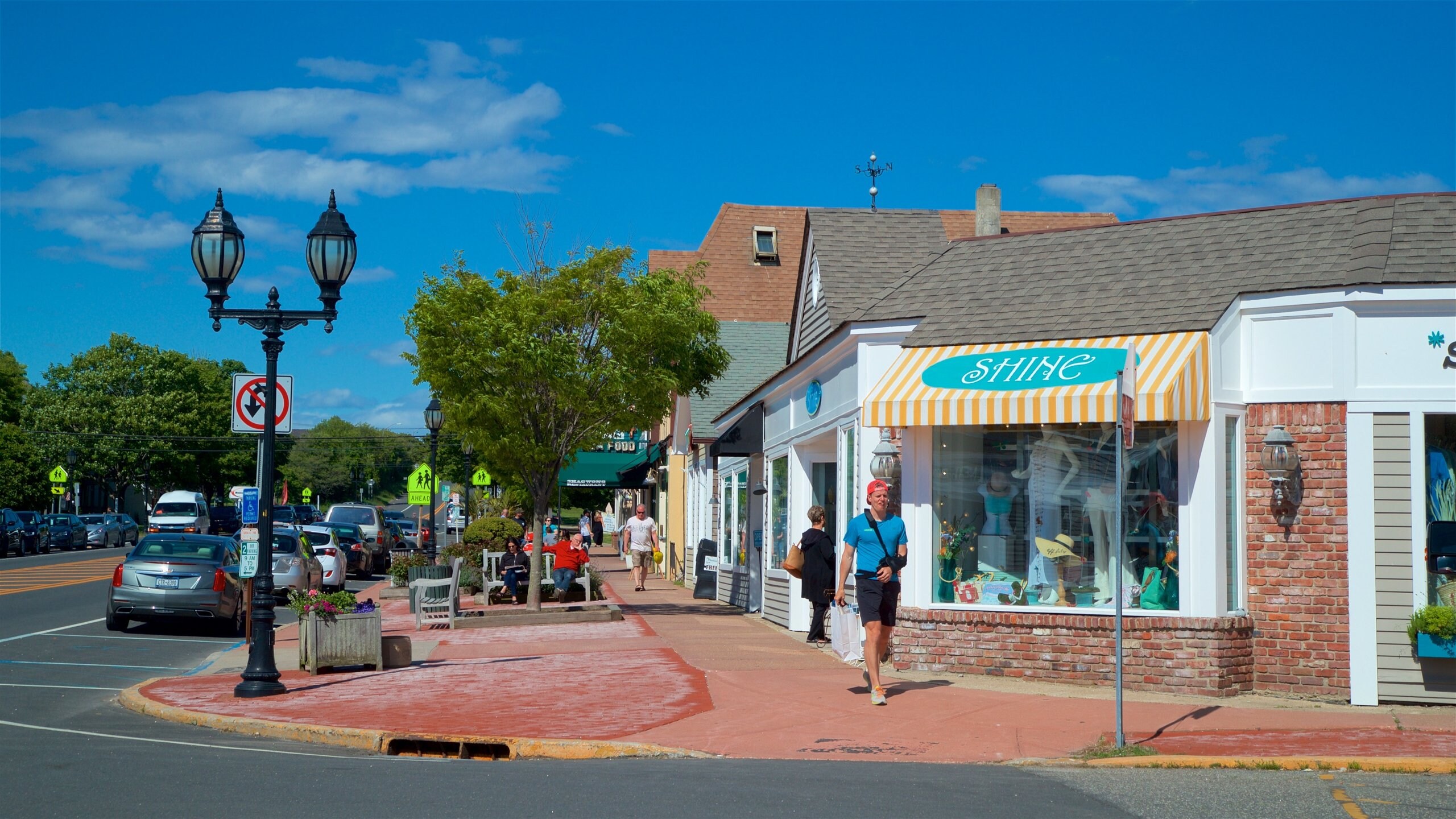 Montauk featuring a small town or village