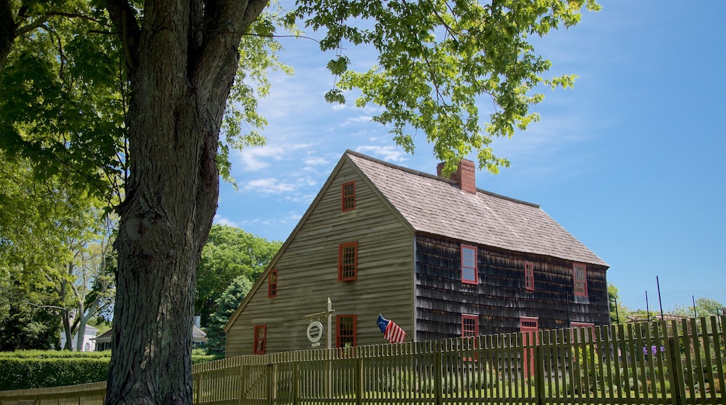 East Hampton featuring a house and heritage elements