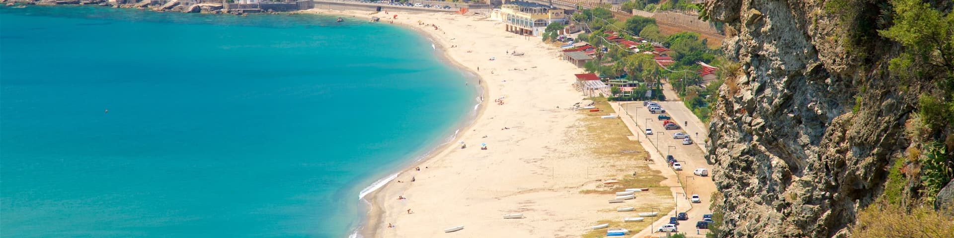 Caminia Beach