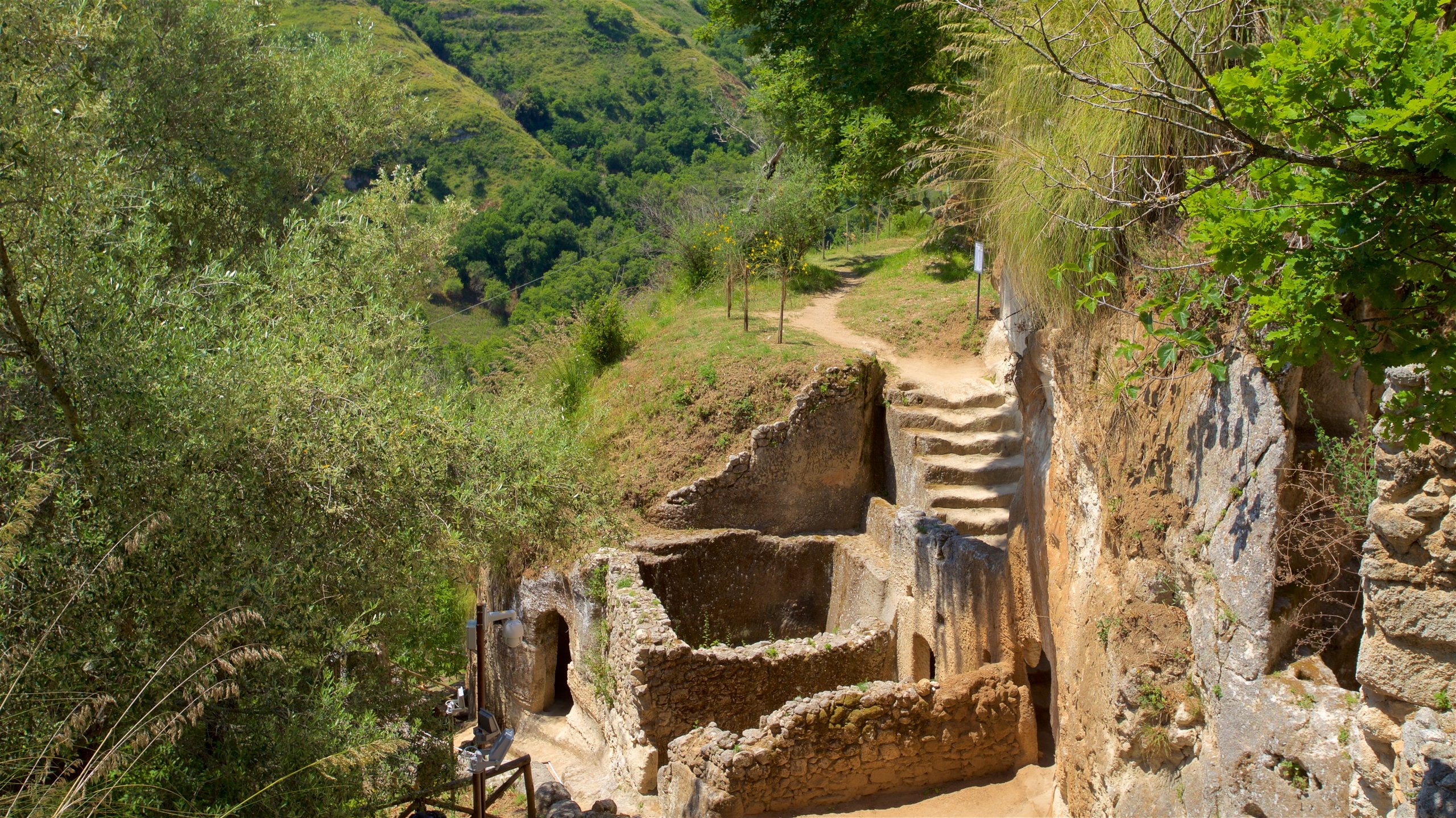 Visit Zungri: 2025 Travel Guide for Zungri, Calabria | Expedia