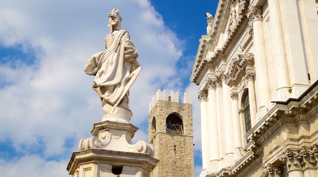 Plaza del Duomo